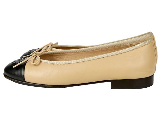 Chanel Scarpe basse bicolore Nero - vista 4