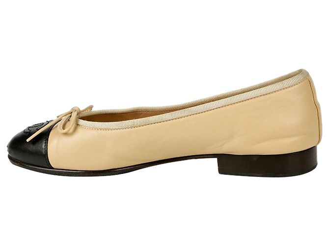 Chanel Scarpe basse bicolore Nero - vista 8