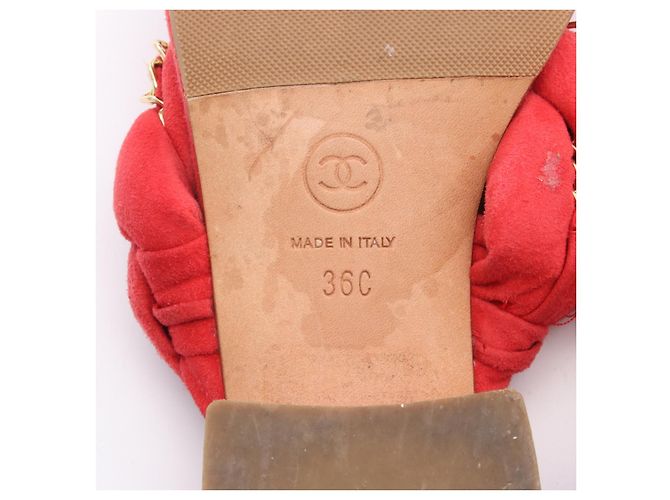 Timeless Sandali in suede matelassé Chanel Rosso - vista 6