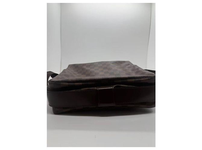 Louis Vuitton Borsa Naviglio Marrone a Quadri - vista 3