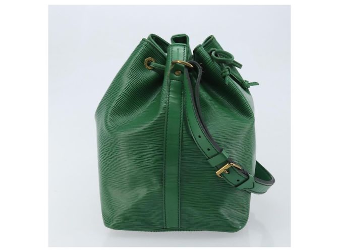 Louis Vuitton Petit Noe Epi Leather Medium Verde - vista 4