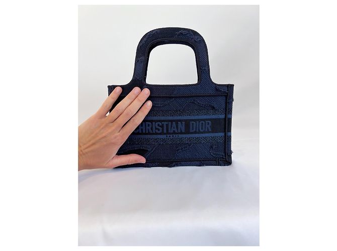 Borsa Dior "Mini Book Tote" in tela camouflage blu navy - vista 17