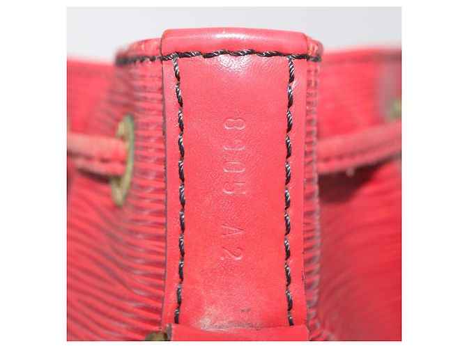 Louis Vuitton Petit Noe Epi Leather Medium Rosso - vista 6