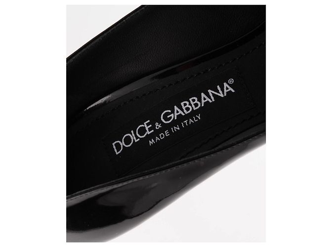 Schwarze Lackleder-Absätze mit DG-Logo von Dolce & Gabbana - Ansicht 6