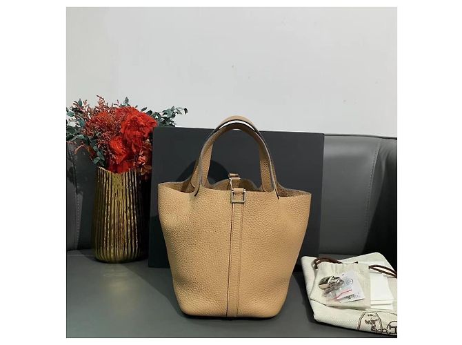 Borsa a secchiello Hermès Love Water 18 Pelle Khaki Cachi - vista 2