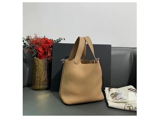 Borsa a secchiello Hermès Love Water 18 Pelle Khaki Cachi - vista 3