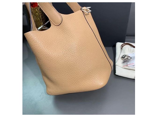 Borsa a secchiello Hermès Love Water 18 Pelle Khaki Cachi - vista 9