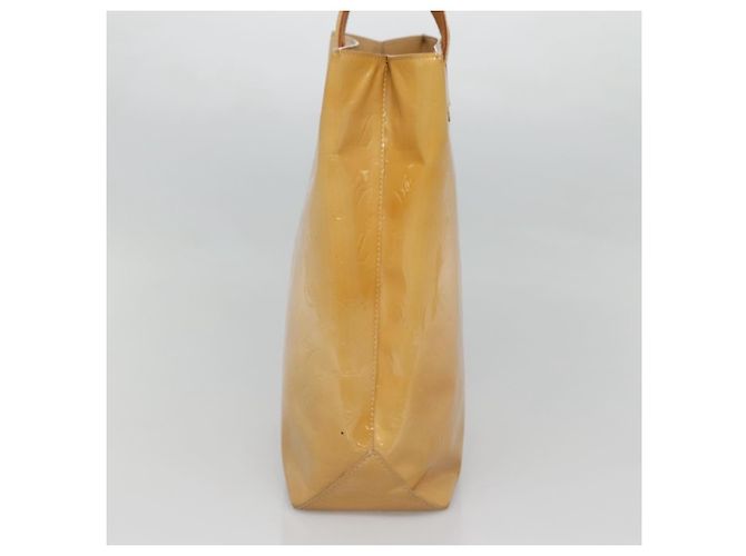 Louis Vuitton Reade Monogram Vernis MM Beige - vista 4
