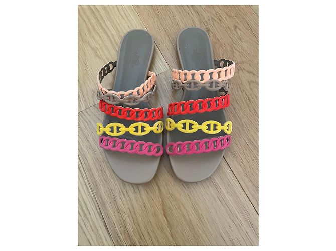Sandali Hermès Oran Multicolori Rosa Rosso Beige Arancione Giallo - vista 2