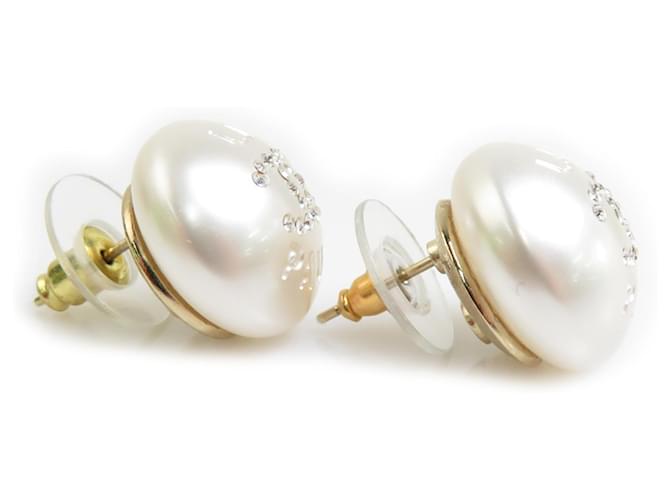 Orecchini a perno Chanel in oro e bianco D'oro - vista 3