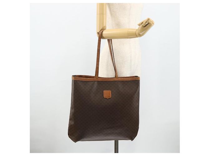 Céline Borsa Tote in Tela Macadam CELINE in Pelle PVC Marrone Oro Auth ti3853 D'oro - vista 18