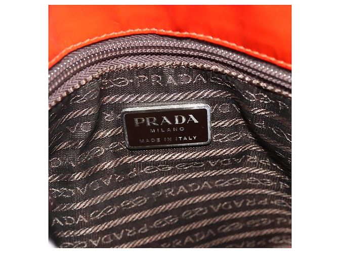 PRADA Tote Bag aus rotem lackiertem Leder mit Silber Auth ti3877 - Ansicht 18