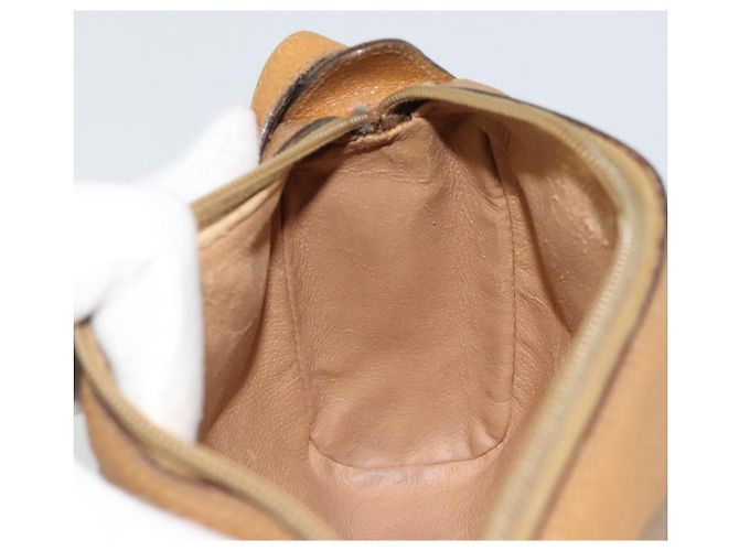 Borsa Sherry Line in PVC Beige e Oro Micro GG Supreme di GUCCI 89 02 018 Auth 175371 D'oro - vista 21
