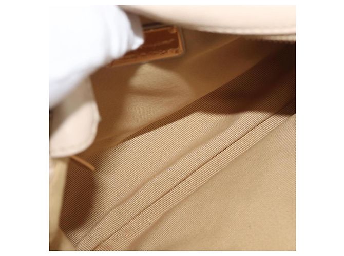 Borsa a mano Vala in pelle 2 in 1 avorio e oro Auth BA12126A di Salvatore Ferragamo - vista 11