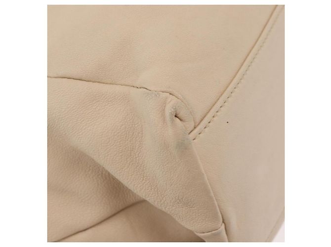 Borsa a mano Vala in pelle 2 in 1 avorio e oro Auth BA12126A di Salvatore Ferragamo - vista 16