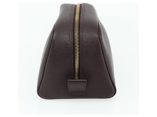 LOUIS VUITTON Taiga Trousse Toilette PM Clutch Bag Acajou M30226 LV Auth mr2409 Marron - vue 4