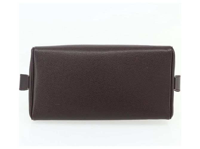 LOUIS VUITTON Taiga Trousse Toilette PM Clutch Bag Acajou M30226 LV Auth mr2409 Marron - vue 6