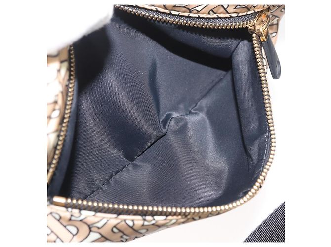 Borsa a corpo BURBERRY in nylon beige oro Auth mr2305A D'oro - vista 23