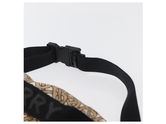 Borsa a corpo BURBERRY in nylon beige oro Auth mr2305A D'oro - vista 8