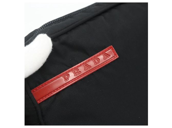 Borsa a Spalla Sportiva PRADA in Nylon Nero e Argento Auth ti3828 - vista 17