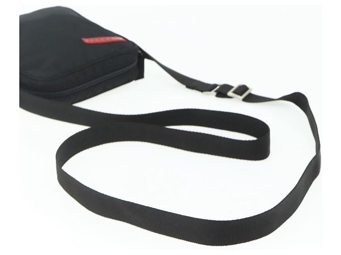 Borsa a Spalla Sportiva PRADA in Nylon Nero e Argento Auth ti3828 - vista 7