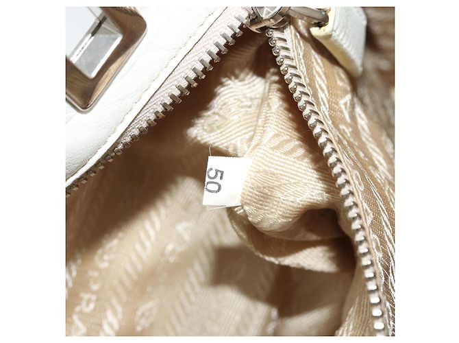 Prada Tote Bag aus Leder Weiß Silber Auth am11340 - Ansicht 12