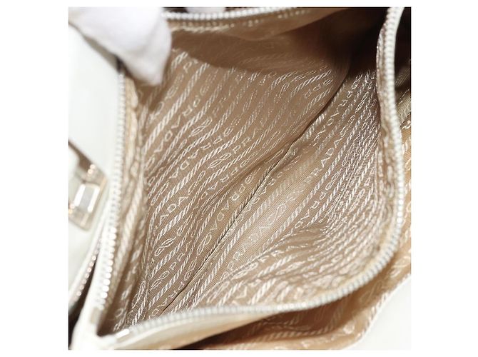 Prada Tote Bag aus Leder Weiß Silber Auth am11340 - Ansicht 24