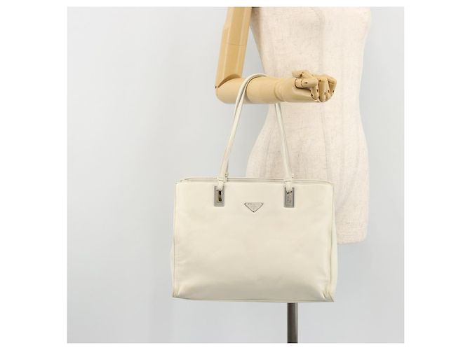 Prada Tote Bag aus Leder Weiß Silber Auth am11340 - Ansicht 25