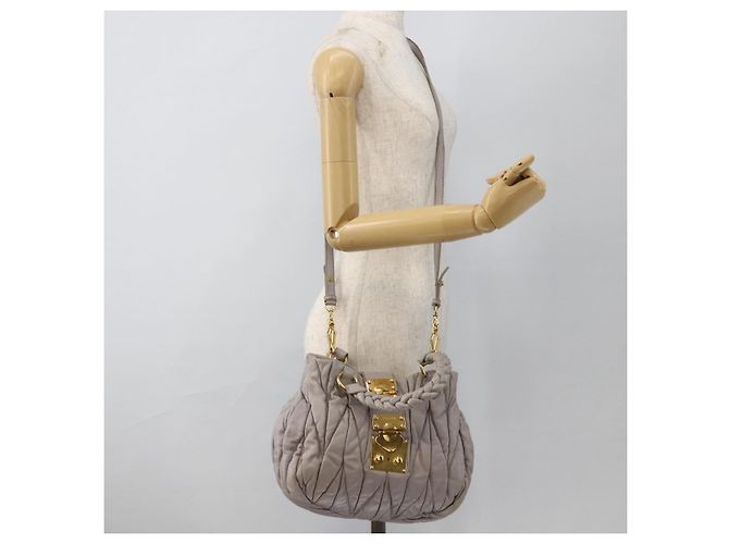 Borsa Miu Miu Matelassé in pelle 2 in 1 viola oro Auth YKZ1155 D'oro Porpora - vista 26