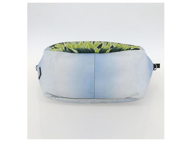 Bolso Tote PRADA de nailon azul plateado Auth YKZ1197 Plata - vista 5