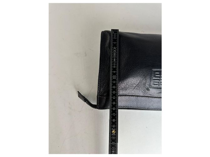 Clutch in pelle vintage Givenchy nera Nero - vista 11