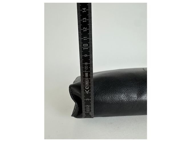 Clutch in pelle vintage Givenchy nera Nero - vista 12