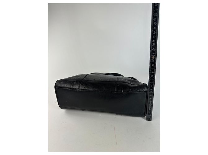 Vintage Givenchy 4G geprägte Leder Bowling-Handtasche schwarz - Ansicht 12