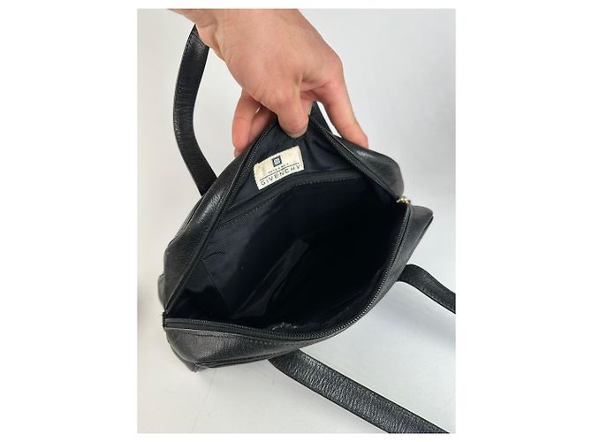 Vintage Givenchy 4G geprägte Leder Bowling-Handtasche schwarz - Ansicht 3