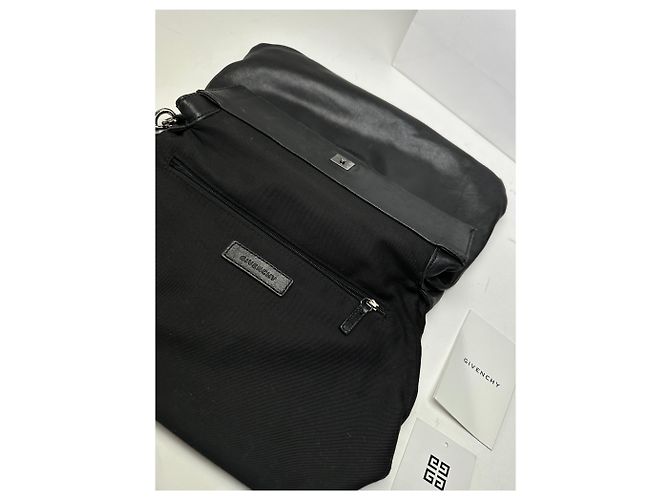 Clutch in pelle vintage Givenchy Avantgarde nera Nero - vista 4