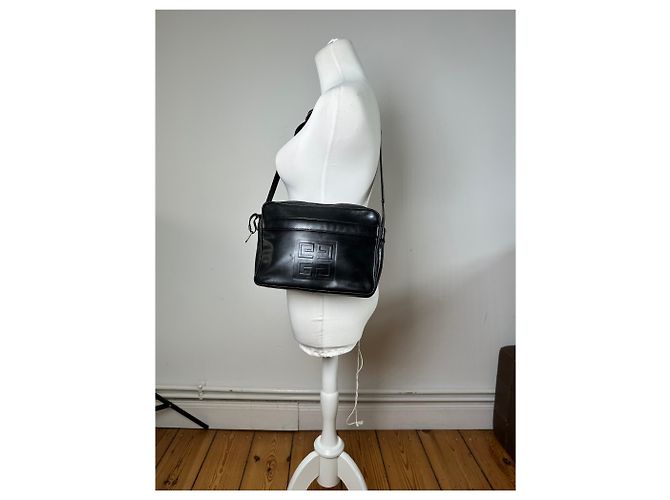 Vintage Givenchy 4G Glattleder Umhängetasche Schwarz - Ansicht 4