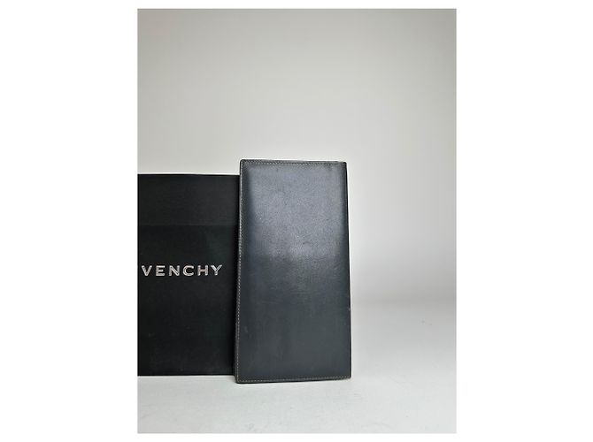 Vintage Givenchy 4G Leather Long Bifold Wallet Black - view 10