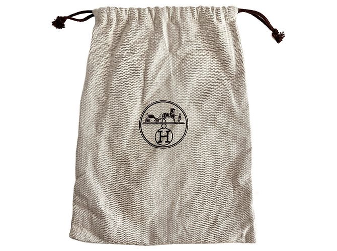 Hermès Sandali in pelle e velluto con cinturini incrociati 40 Beige - vista 11
