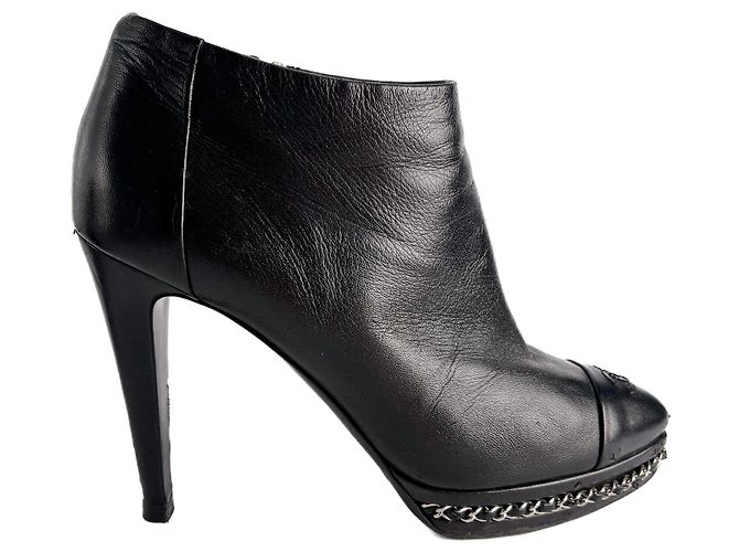 Timeless Chanel Botines de plataforma de cuero con cadena adornada CC 110 38,5 Negro - vista 6