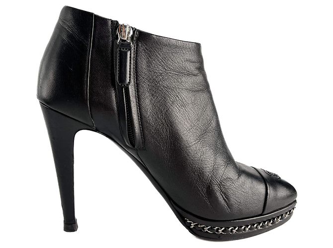 Timeless Chanel Botines de plataforma de cuero con cadena adornada CC 110 38,5 Negro - vista 8
