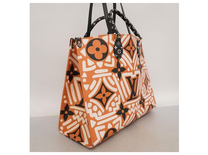 Borsa tote OnTheGo GM LV Crafty di Louis Vuitton Marrone - vista 2