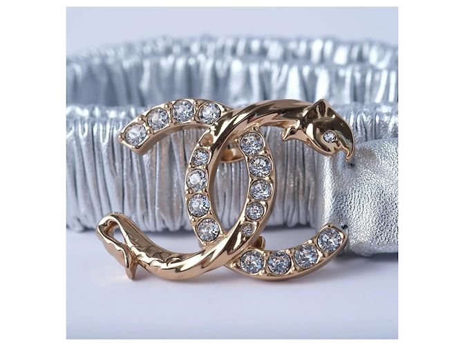 Chanel-Ledergürtel mit kristallverziertem CC-Logo Silber - Ansicht 2