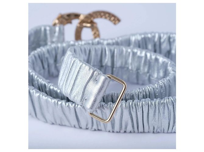 Chanel-Ledergürtel mit kristallverziertem CC-Logo Silber - Ansicht 3