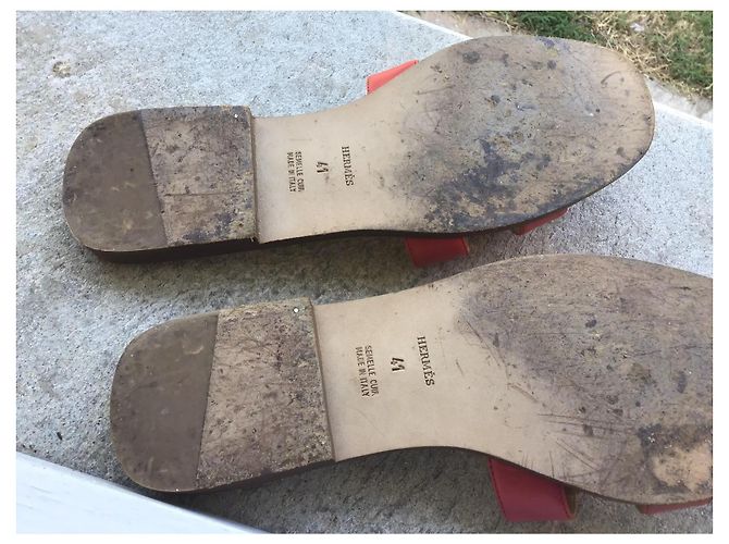 Sandalias Hermès Oran de piel rosa - vista 2