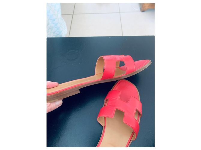 Sandalias Hermès Oran de piel rosa - vista 7