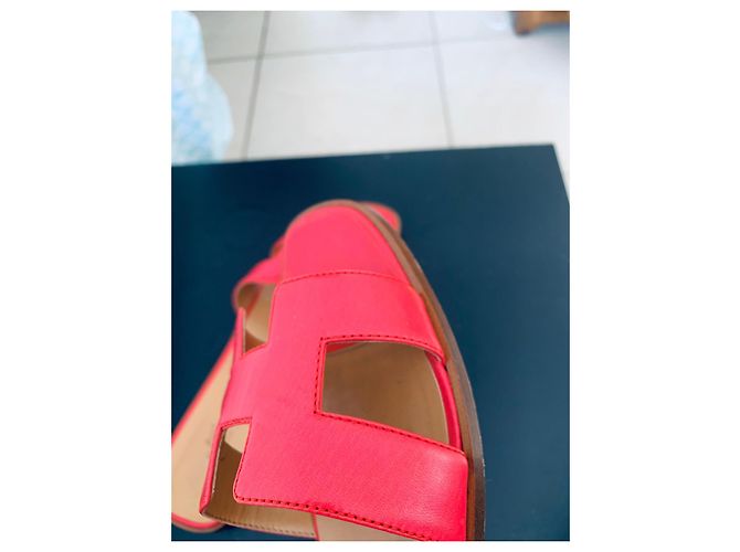 Sandalias Hermès Oran de piel rosa - vista 8