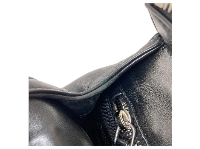 Schwarze Lammleder-Handtasche von Prada - Ansicht 11