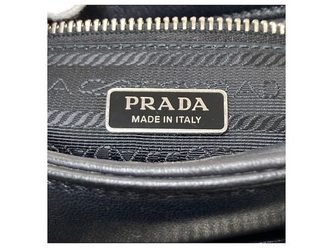 Schwarze Lammleder-Handtasche von Prada - Ansicht 6