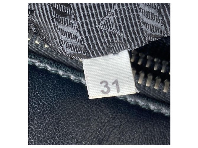 Schwarze Lammleder-Handtasche von Prada - Ansicht 7