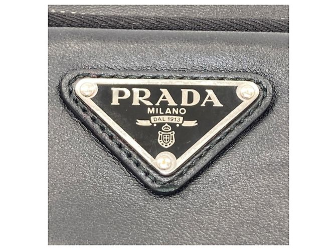 Schwarze Lammleder-Handtasche von Prada - Ansicht 8